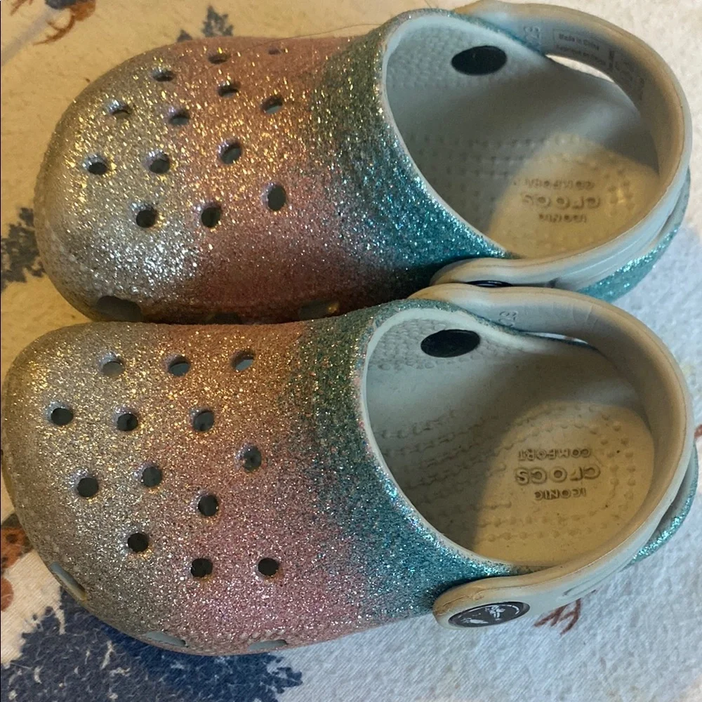 CROCS Kids Glitter Ombre Clogs in Pink and Blue